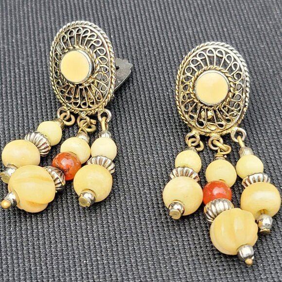 Vintage Boho Cowgirl Cream Bead Dangle Clip-on Earrings - Picture 1 of 5